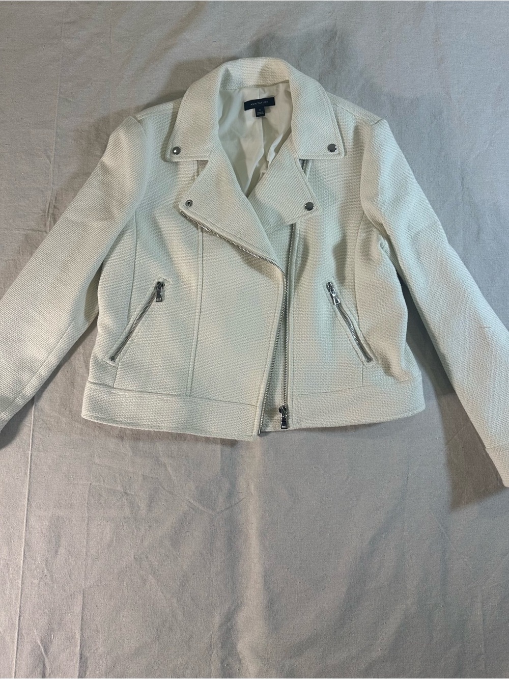 ⭐️Ann Taylor Cream Textured Moto Jacket